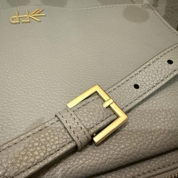 Freshly Picked Classic Crossbody Diaper Bag Stone Grey Vegan Excellent - Picture 7 of 9